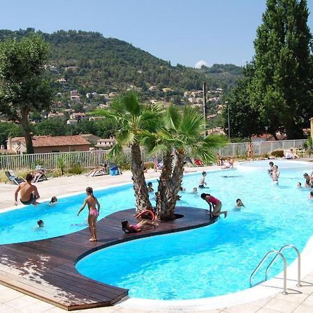 Residence Lagrange Vacances - Les Cottages Varois Solliès-Toucas Exteriör bild