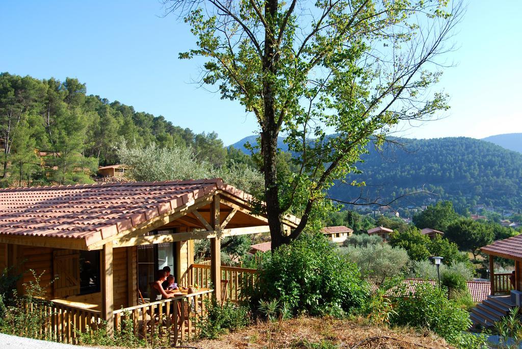 Residence Lagrange Vacances - Les Cottages Varois Solliès-Toucas Rum bild