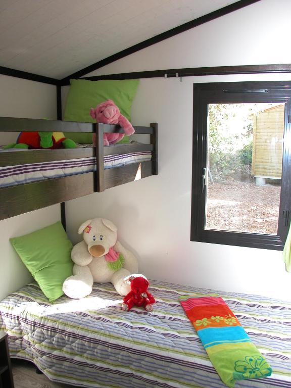 Residence Lagrange Vacances - Les Cottages Varois Solliès-Toucas Rum bild
