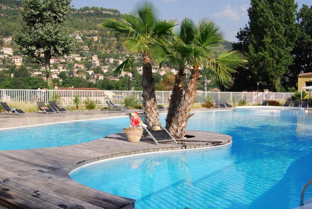 Residence Lagrange Vacances - Les Cottages Varois Solliès-Toucas Exteriör bild