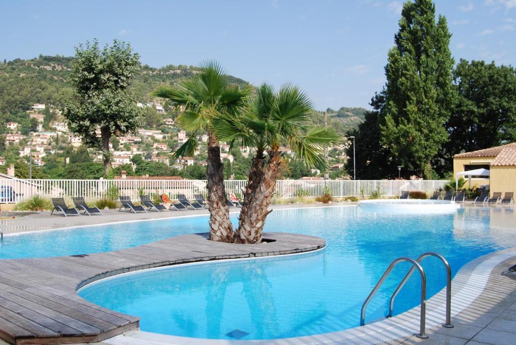 Residence Lagrange Vacances - Les Cottages Varois Solliès-Toucas Exteriör bild