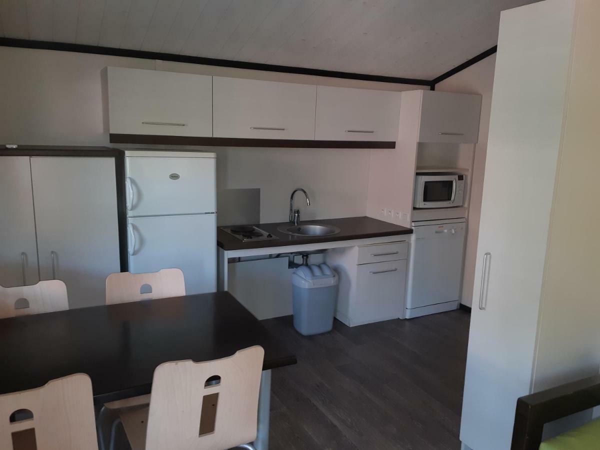 Residence Lagrange Vacances - Les Cottages Varois Solliès-Toucas Exteriör bild